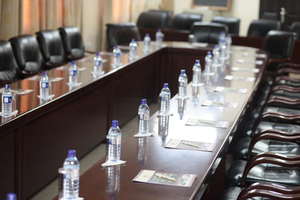 City Royal Resort Hotel Kyambogo  Εξωτερικό φωτογραφία