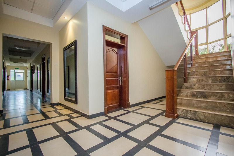 City Royal Resort Hotel Kyambogo  Εξωτερικό φωτογραφία