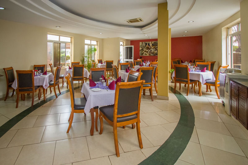 City Royal Resort Hotel Kyambogo  Εξωτερικό φωτογραφία