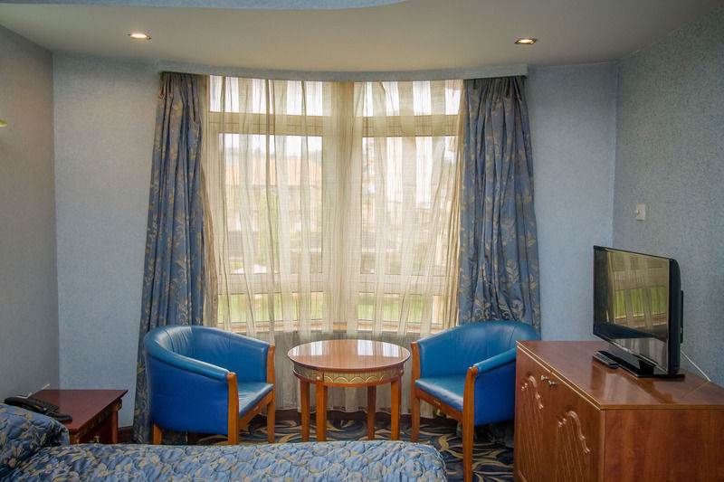 City Royal Resort Hotel Kyambogo  Εξωτερικό φωτογραφία