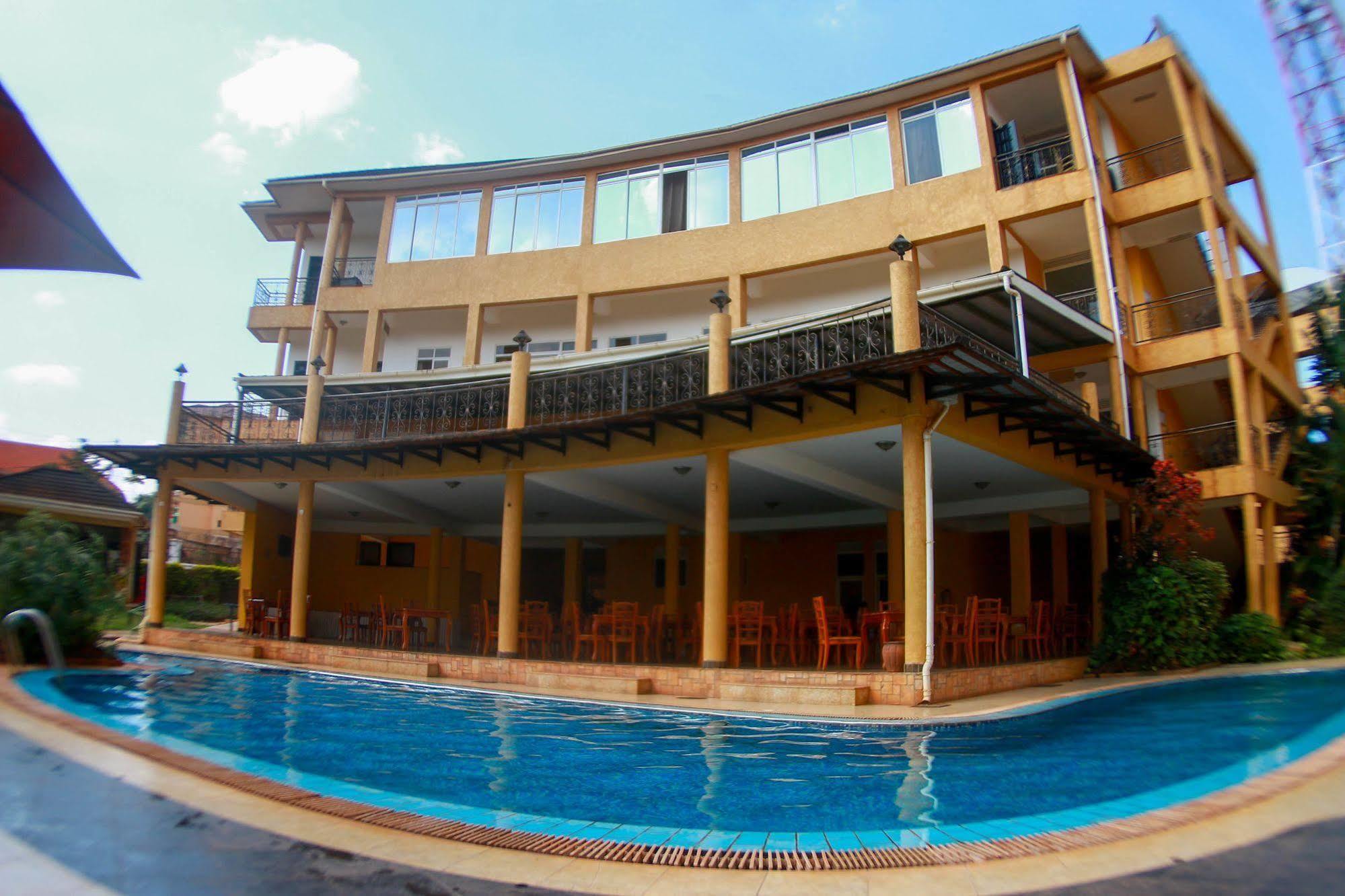 City Royal Resort Hotel Kyambogo  Εξωτερικό φωτογραφία